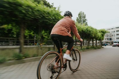 Mann_Fahrrad_Bewegung